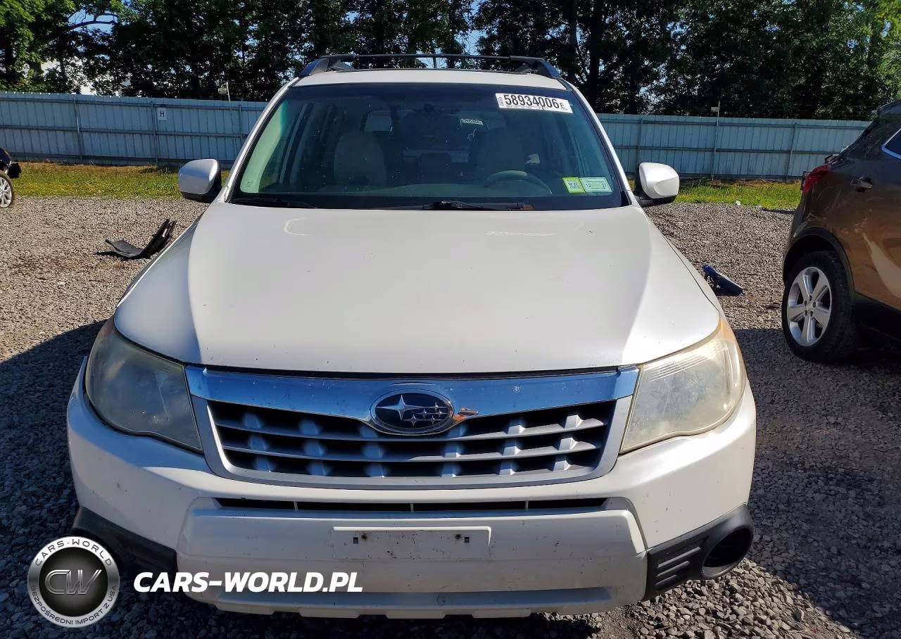 2011 Subaru Forester 2.5X Premium VIN:JF2SHADC3BH755709 - 5