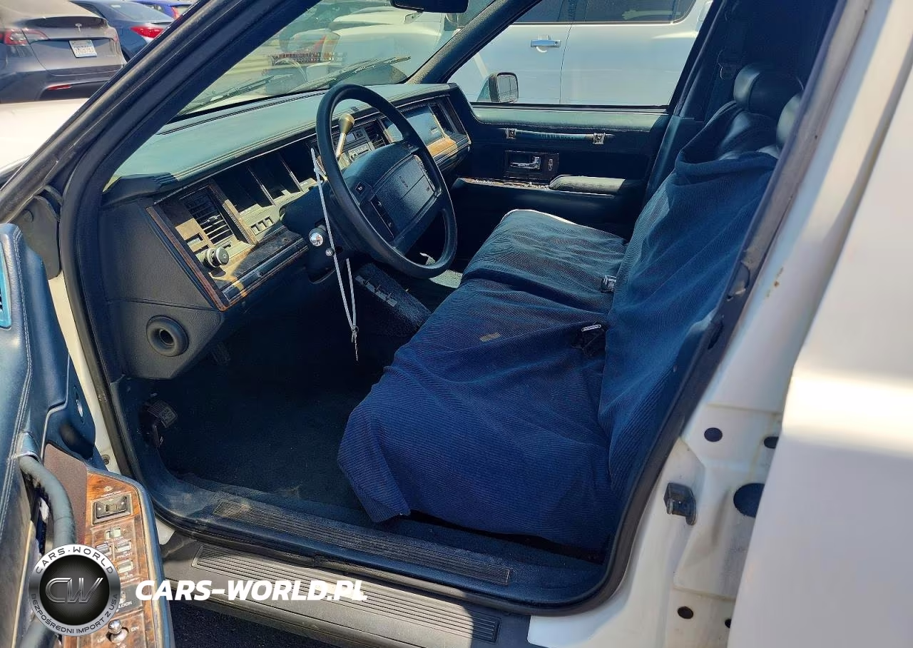 1990 Lincoln Town Car VIN:1LNCM81F4LY774661 - 7