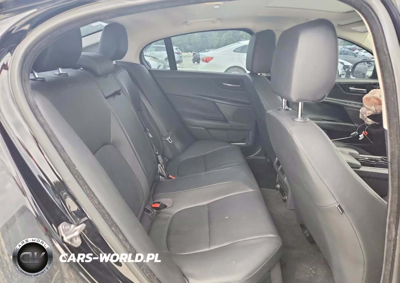 2017 Jaguar Xe 25T Premium VIN:SAJAD4BG4HA970001 - 10