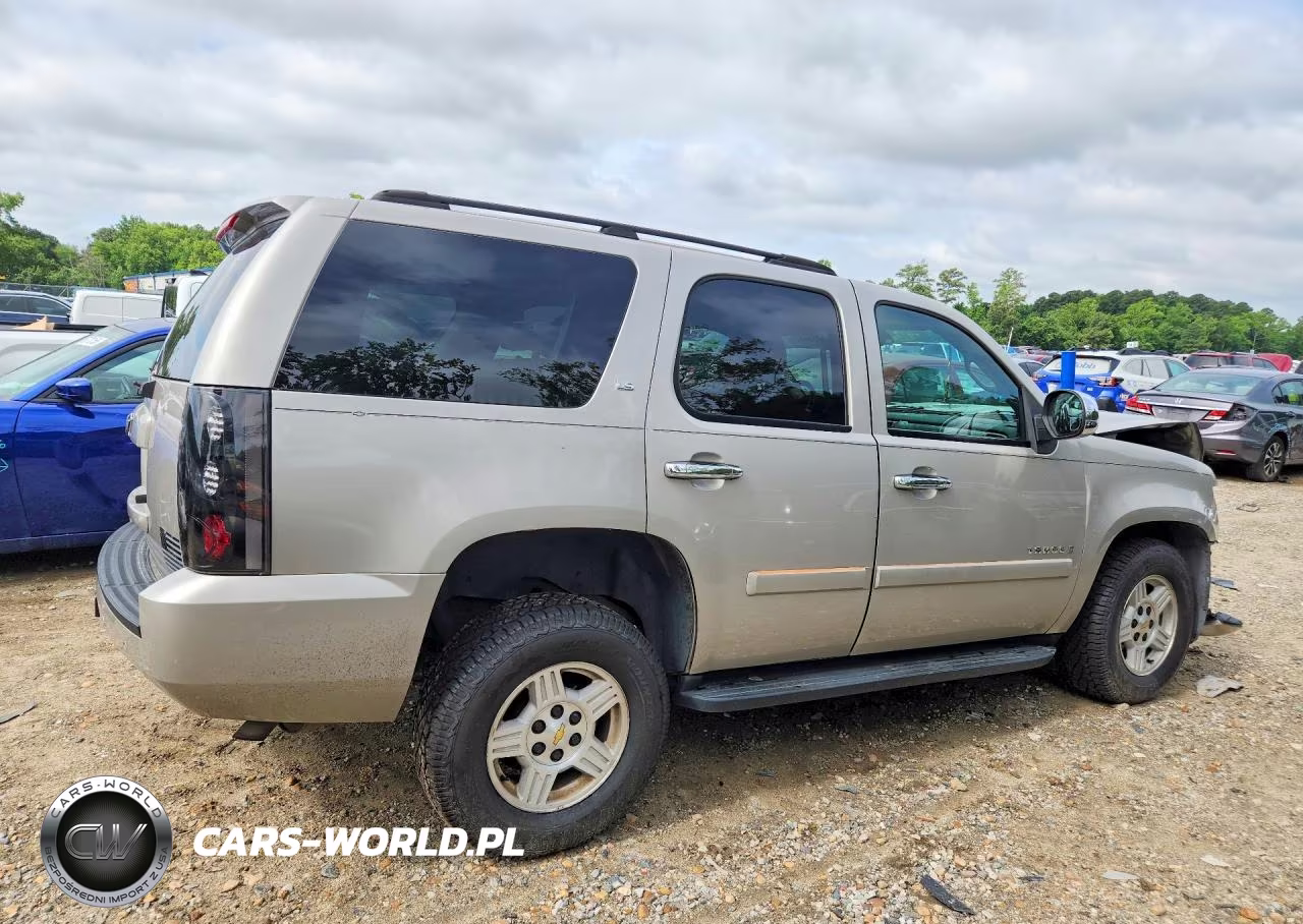 2007 Chevrolet Tahoe K1500 VIN:1GNFK13037R253445 - 3