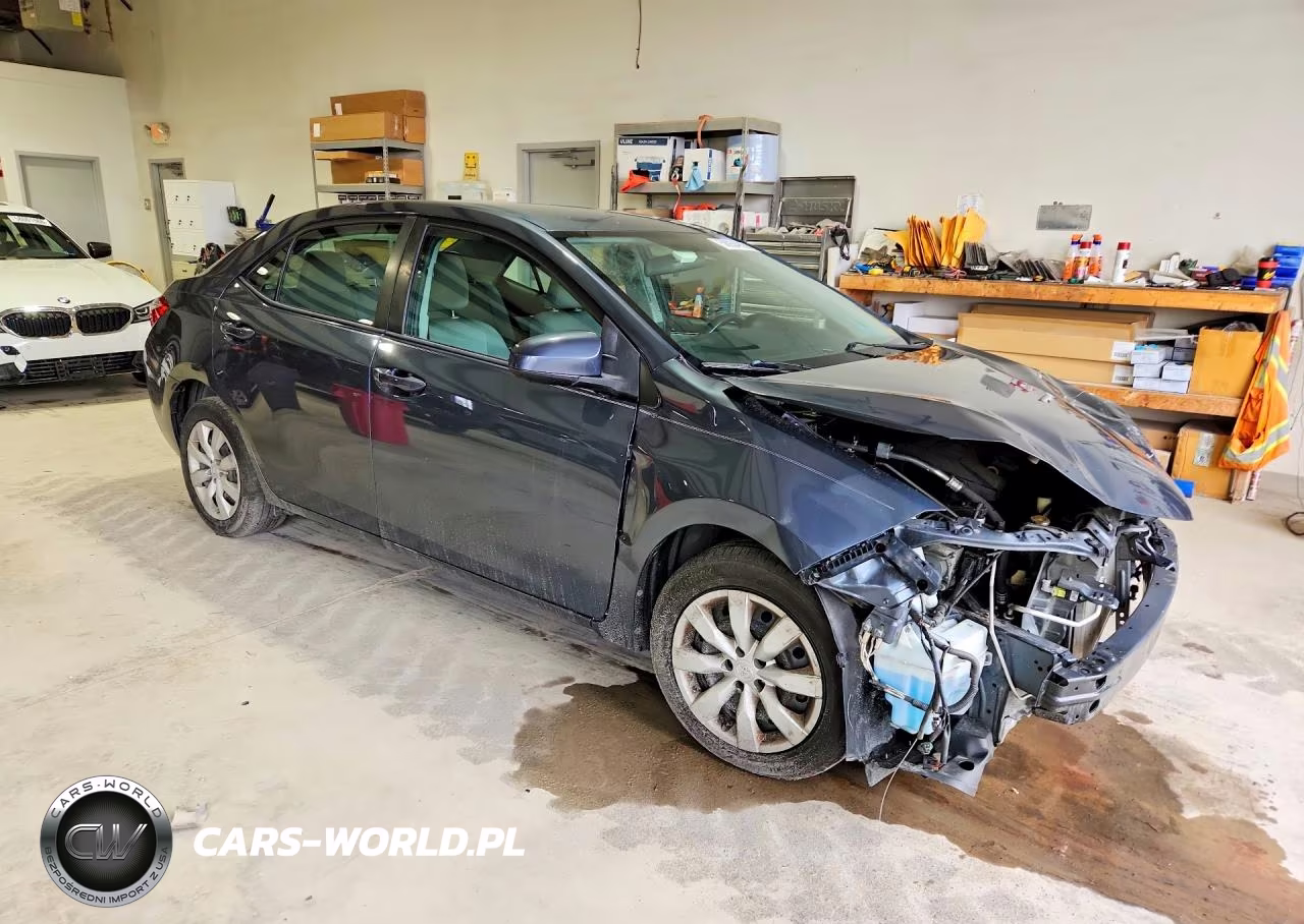 2015 Toyota Corolla Le VIN:2T1BURHE6FC383863 - 4