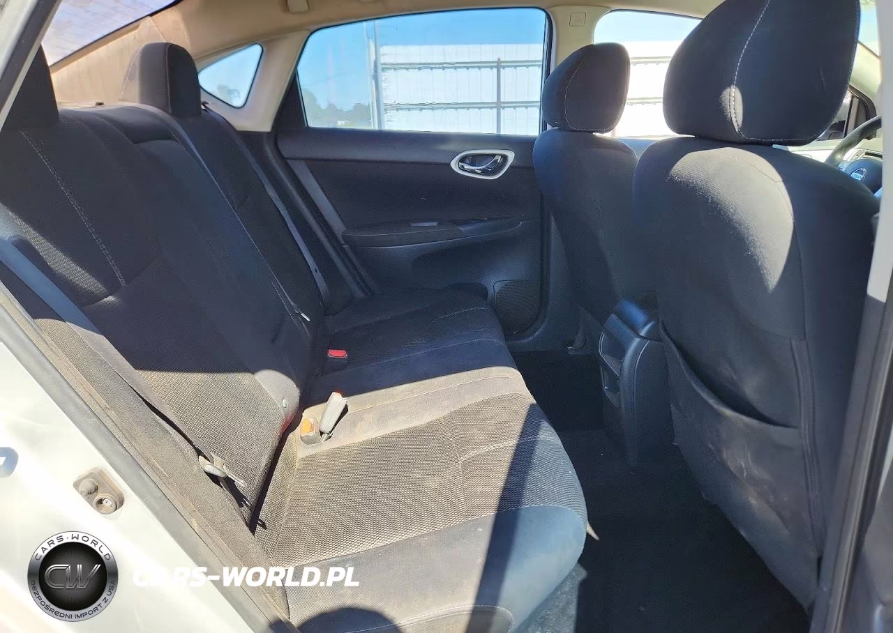 2015 Nissan Sentra S VIN:3N1AB7AP1FY332680 - 10