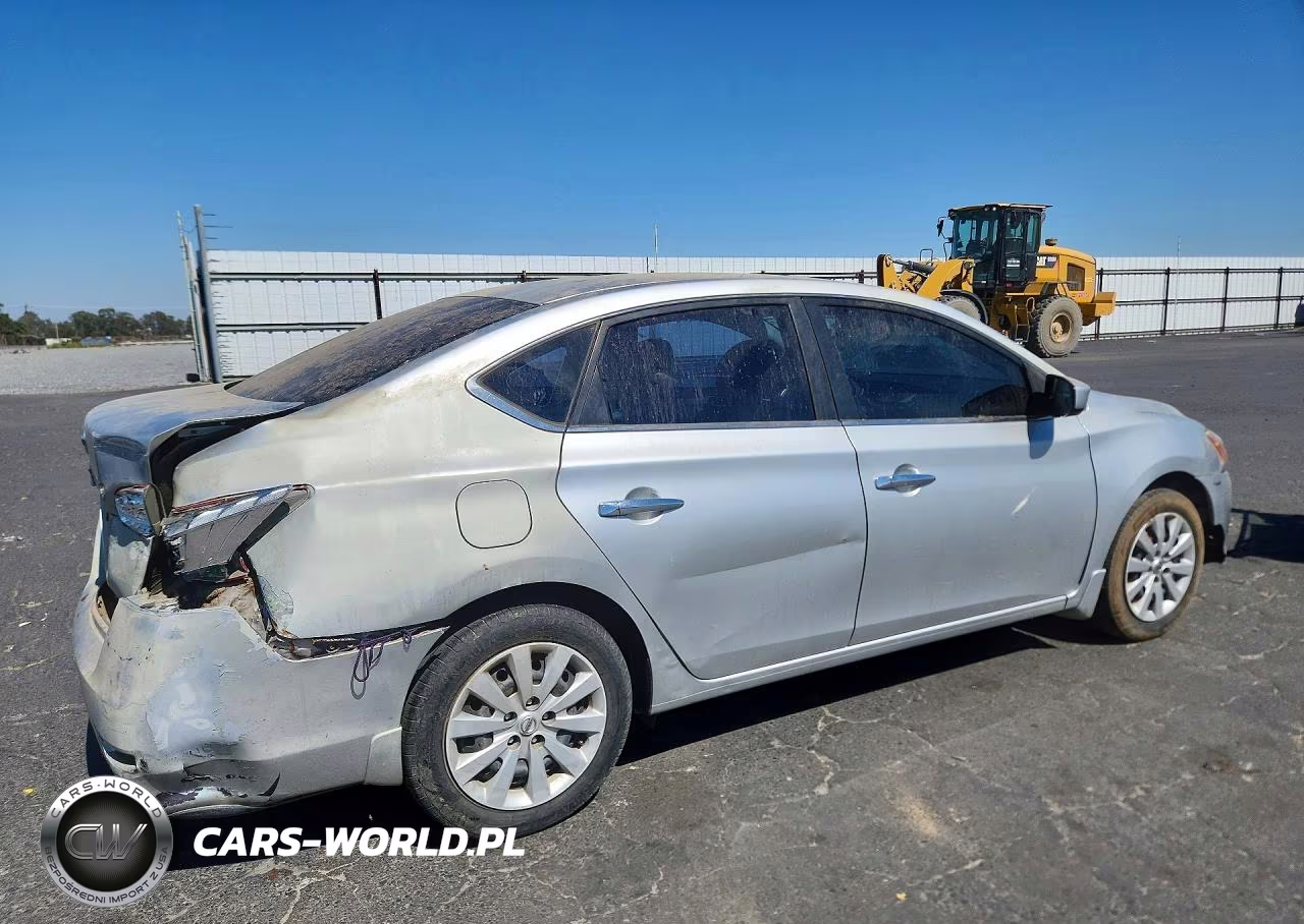 2015 Nissan Sentra S VIN:3N1AB7AP1FY332680 - 3