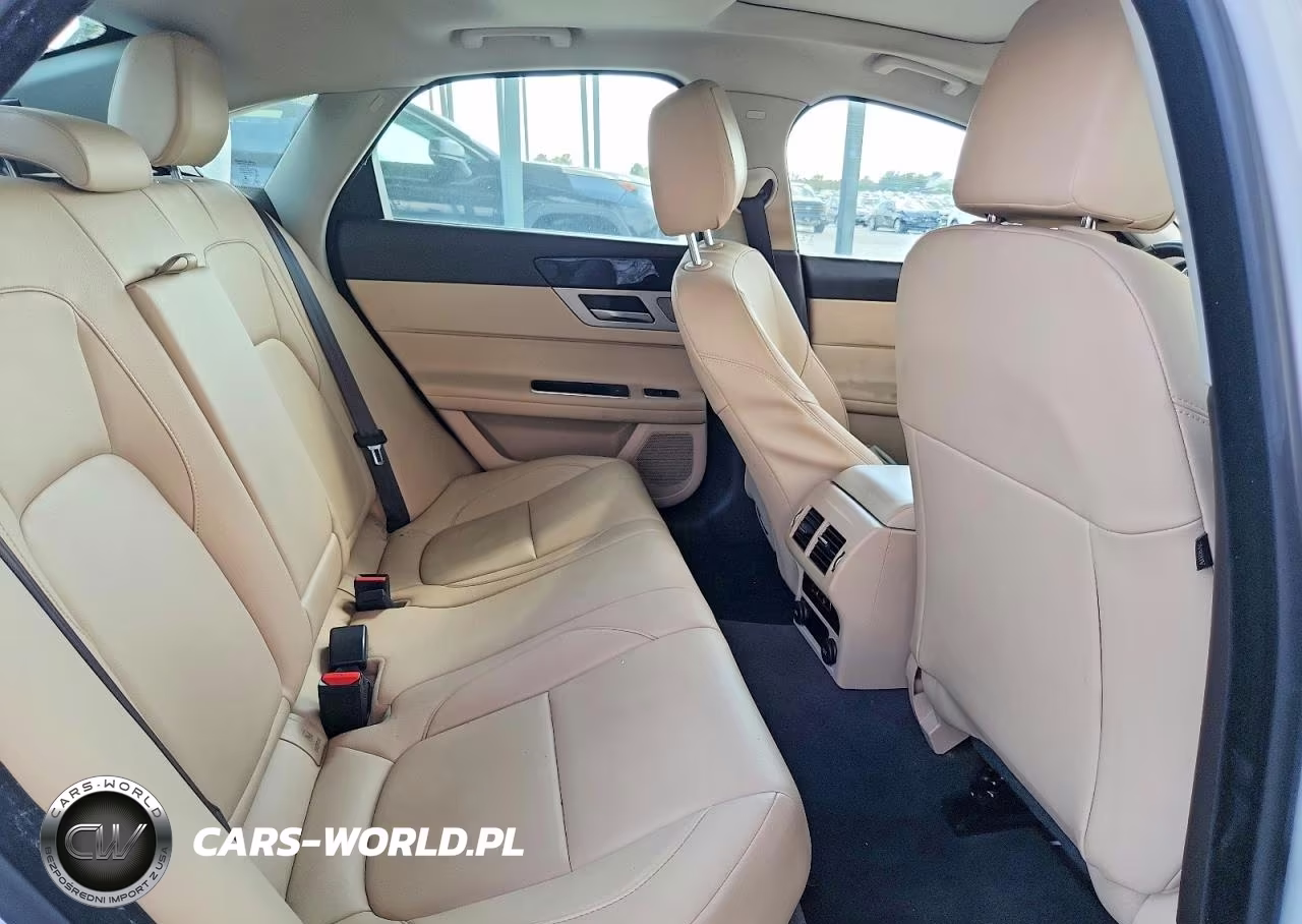 2018 Jaguar Xf 25T VIN:SAJBS4FX7JCY54340 - 10
