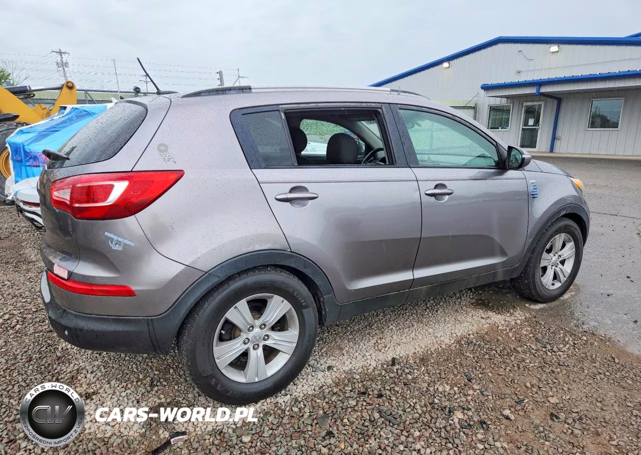 2011 Kia Sportage Lx VIN:KNDPBCA23B7099885 - 3