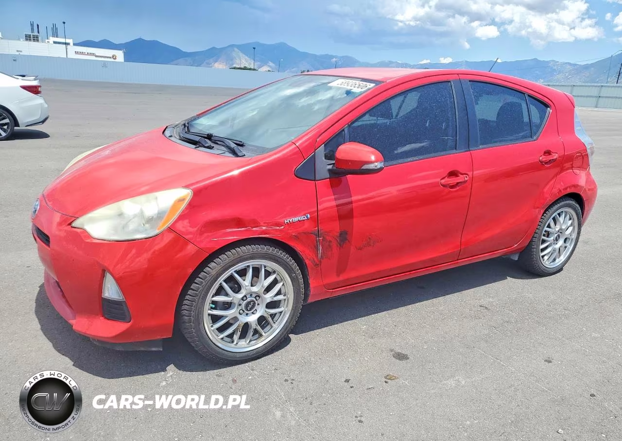 2012 Toyota Prius C Three – zdjęcie 1 z 12