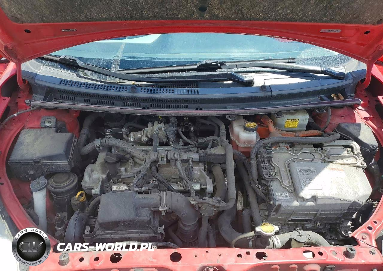 2012 Toyota Prius C Three VIN:JTDKDTB37C1004857 - 11