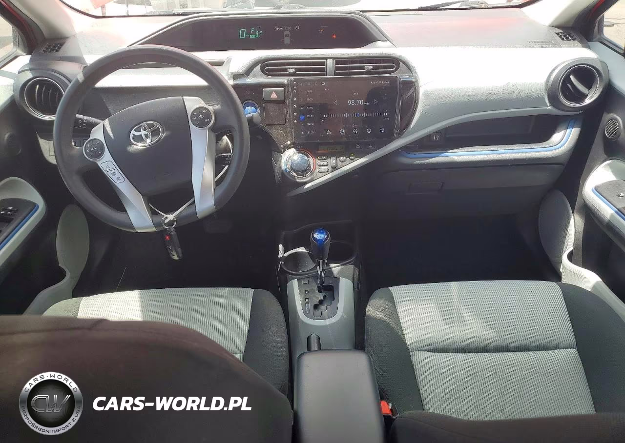 2012 Toyota Prius C Three VIN:JTDKDTB37C1004857 - 8