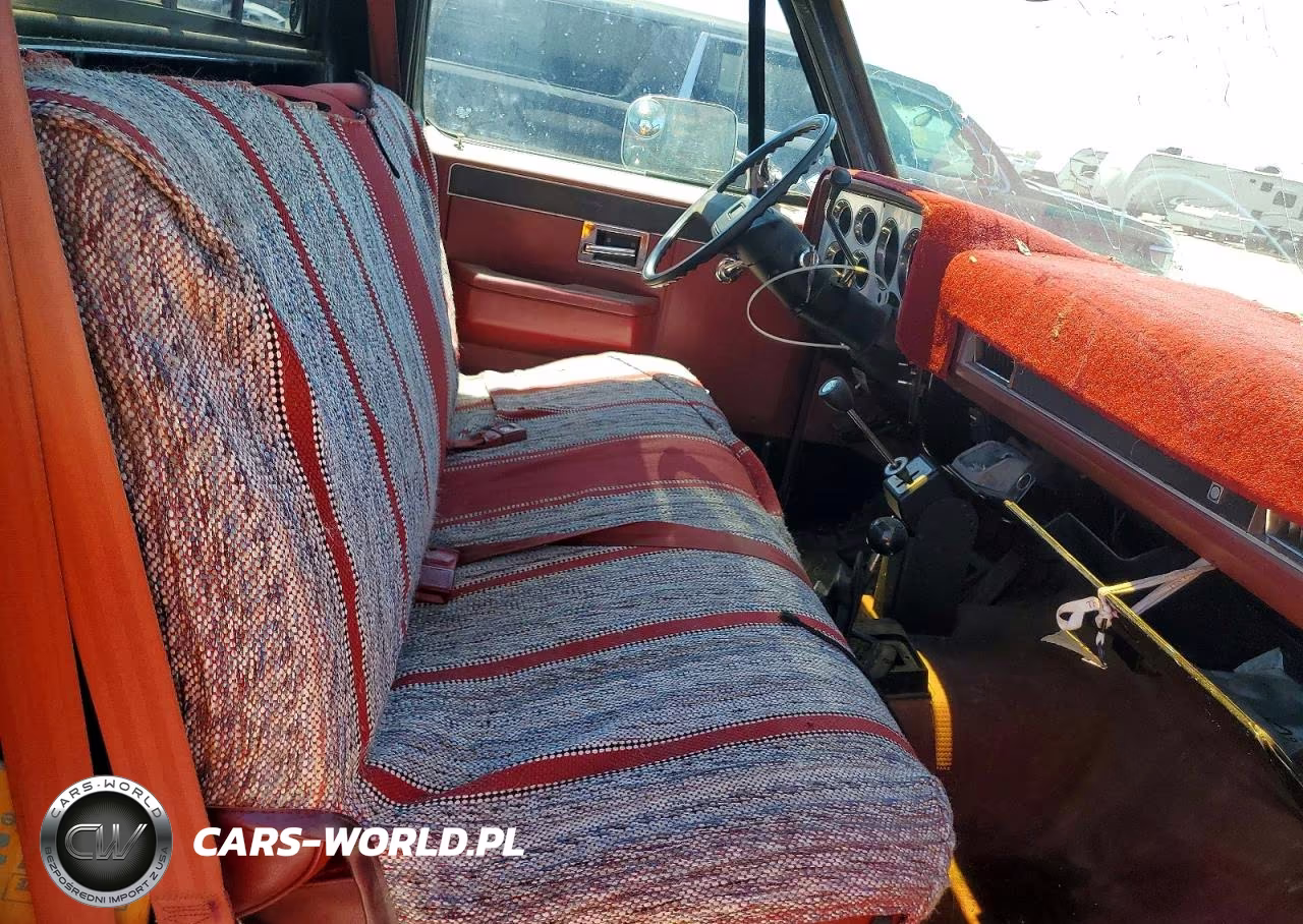 1983 Chevrolet K20 VIN:1GCGK24M8DJ120548 - 10
