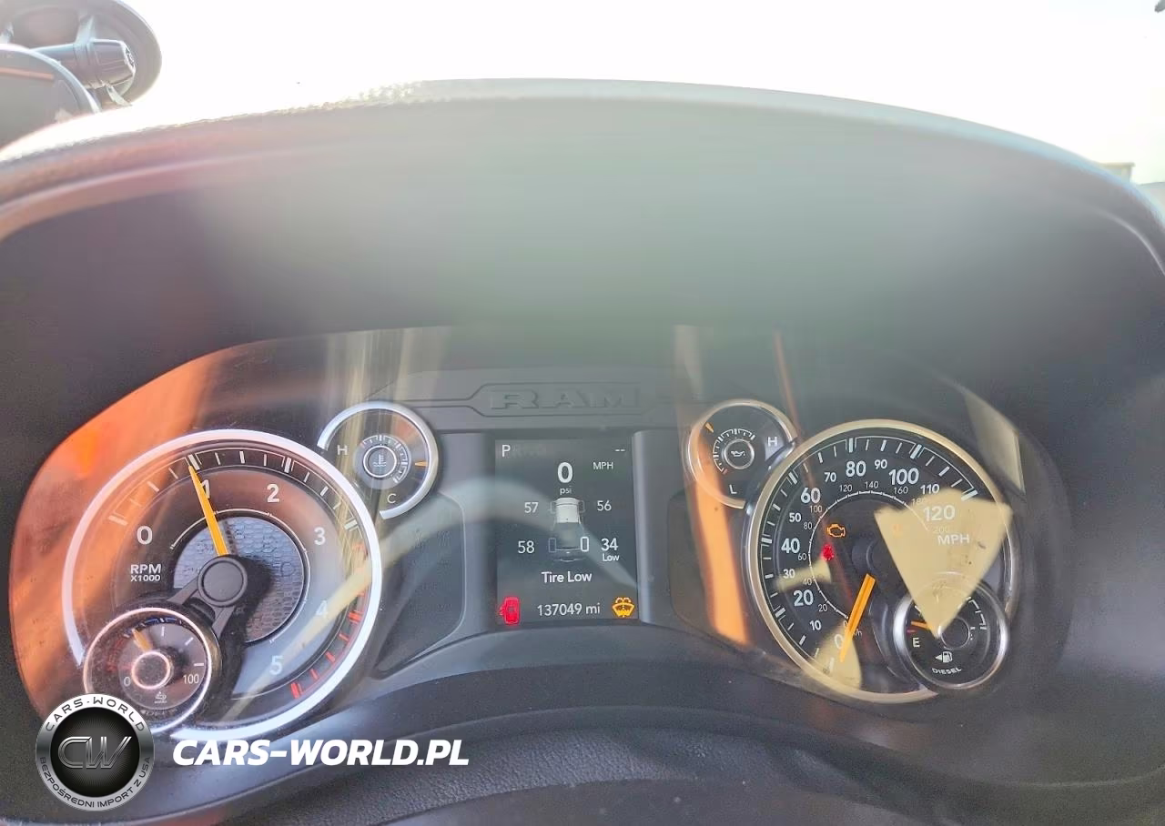 2019 Ram 2500 Big Horn VIN:3C6UR5DL0KG663843 - 9