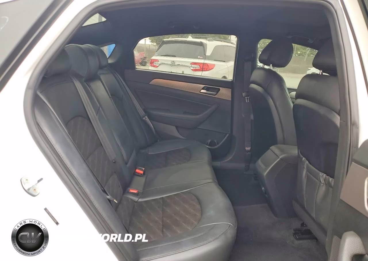 2018 Hyundai Sonata Sport 2.0T VIN:5NPE34ABXJH694401 - 10