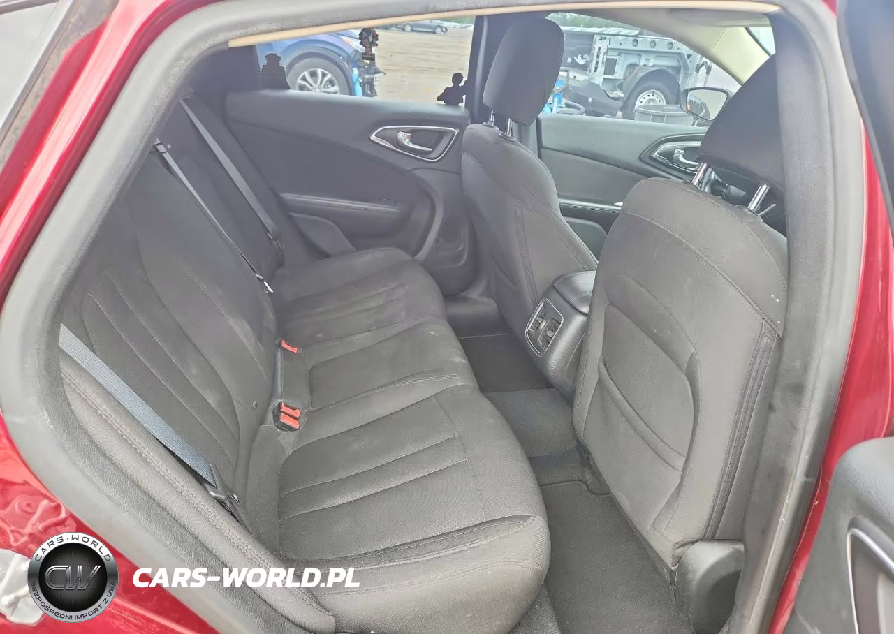 2015 Chrysler 200 Limited VIN:1C3CCCAB0FN678009 - 10