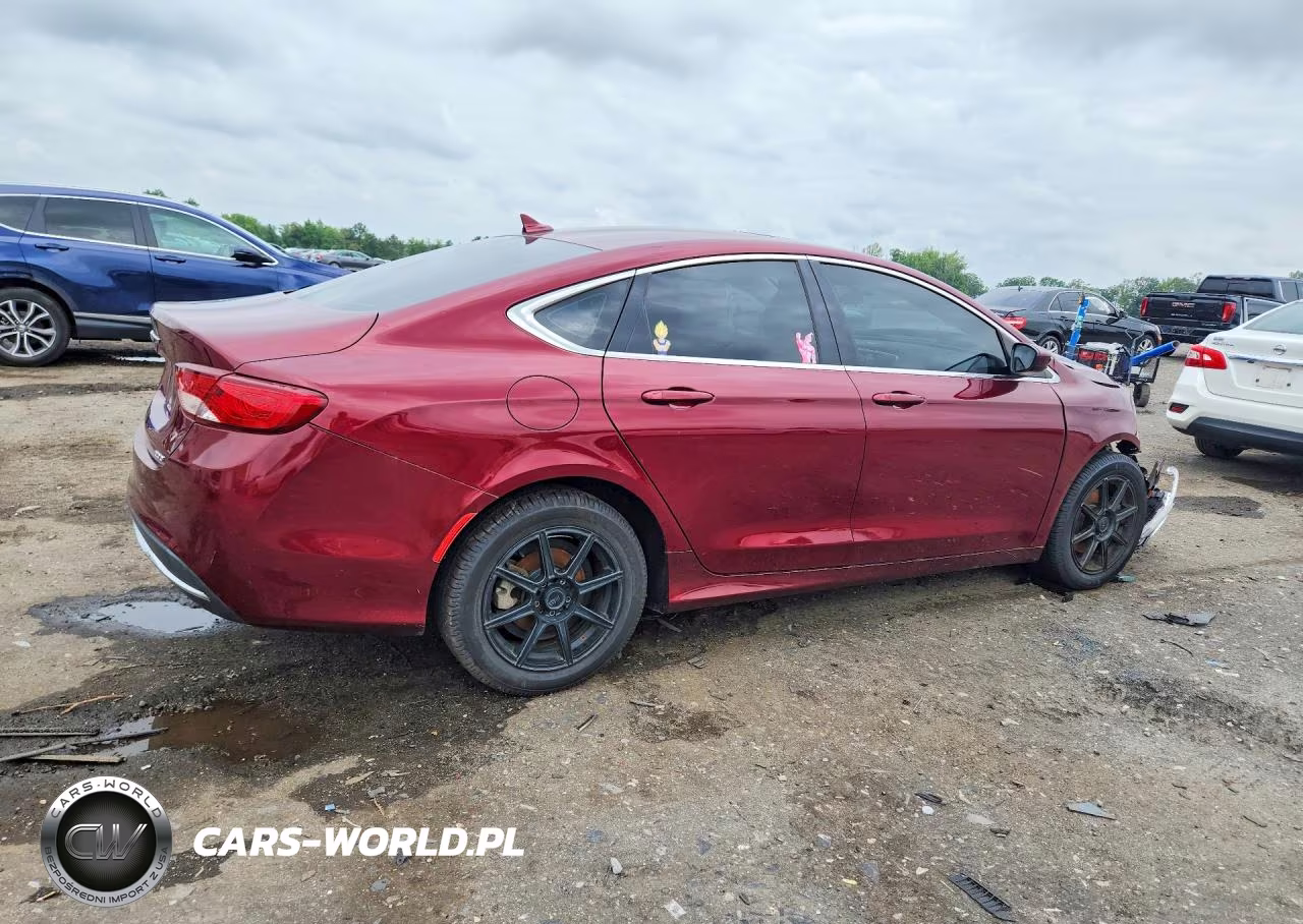 2015 Chrysler 200 Limited VIN:1C3CCCAB0FN678009 - 3