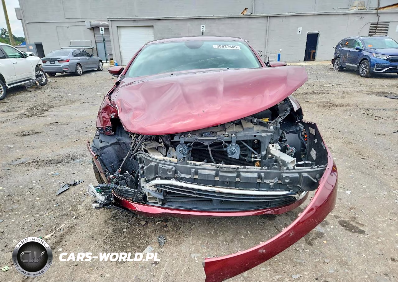 2015 Chrysler 200 Limited VIN:1C3CCCAB0FN678009 - 5