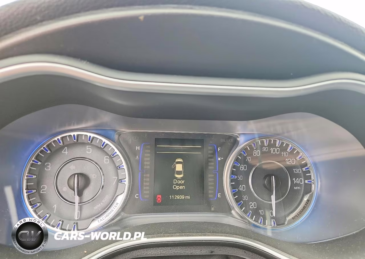 2015 Chrysler 200 Limited VIN:1C3CCCAB0FN678009 - 9
