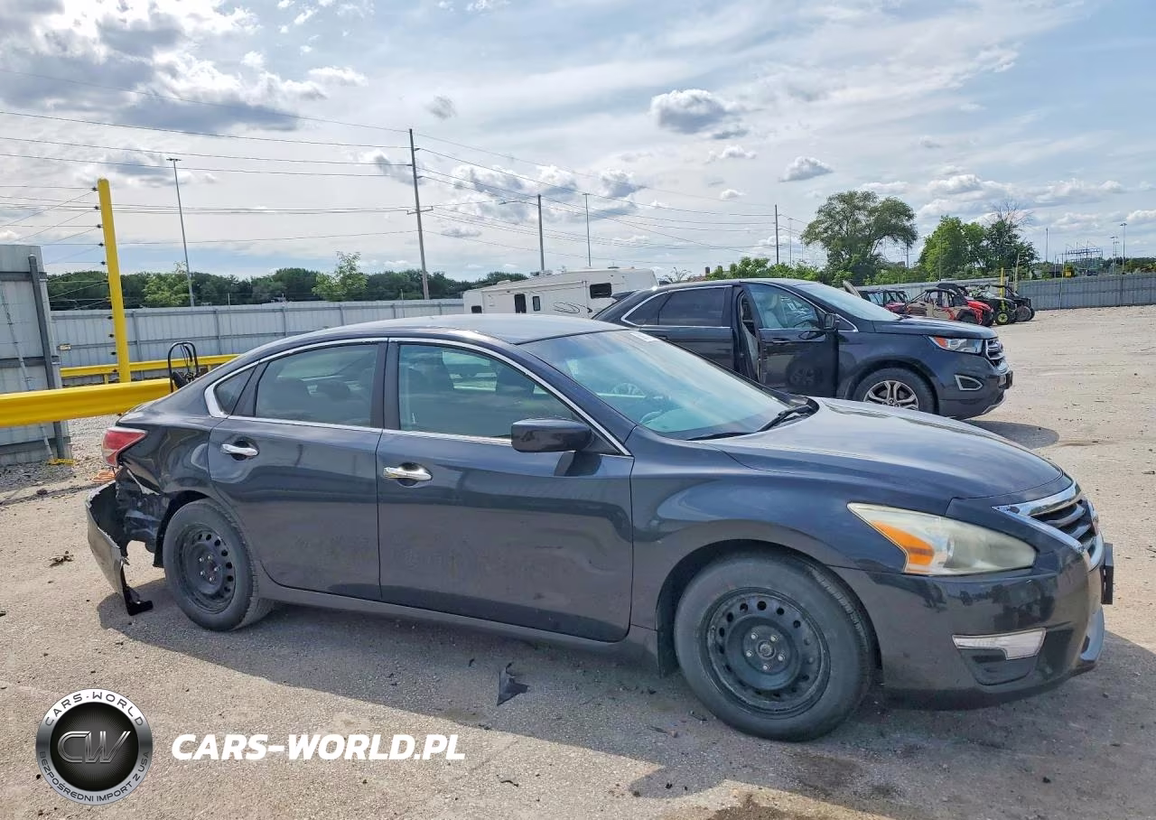 2014 Nissan Altima 2.5 VIN:1N4AL3AP1EN212155 - 4