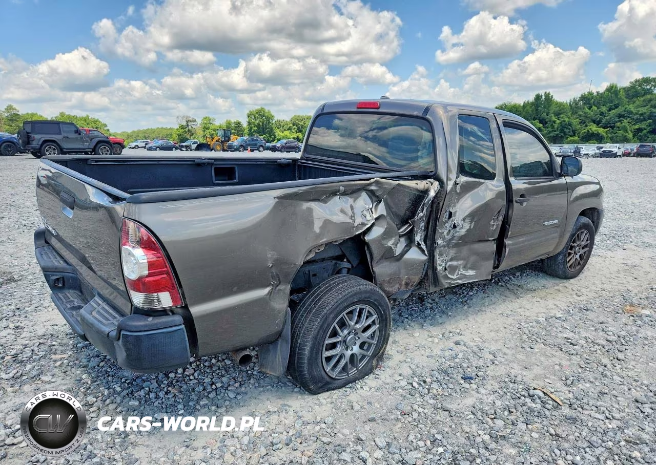 2010 Toyota Tacoma Access Cab VIN:5TETX4CN3AZ686978 - 3