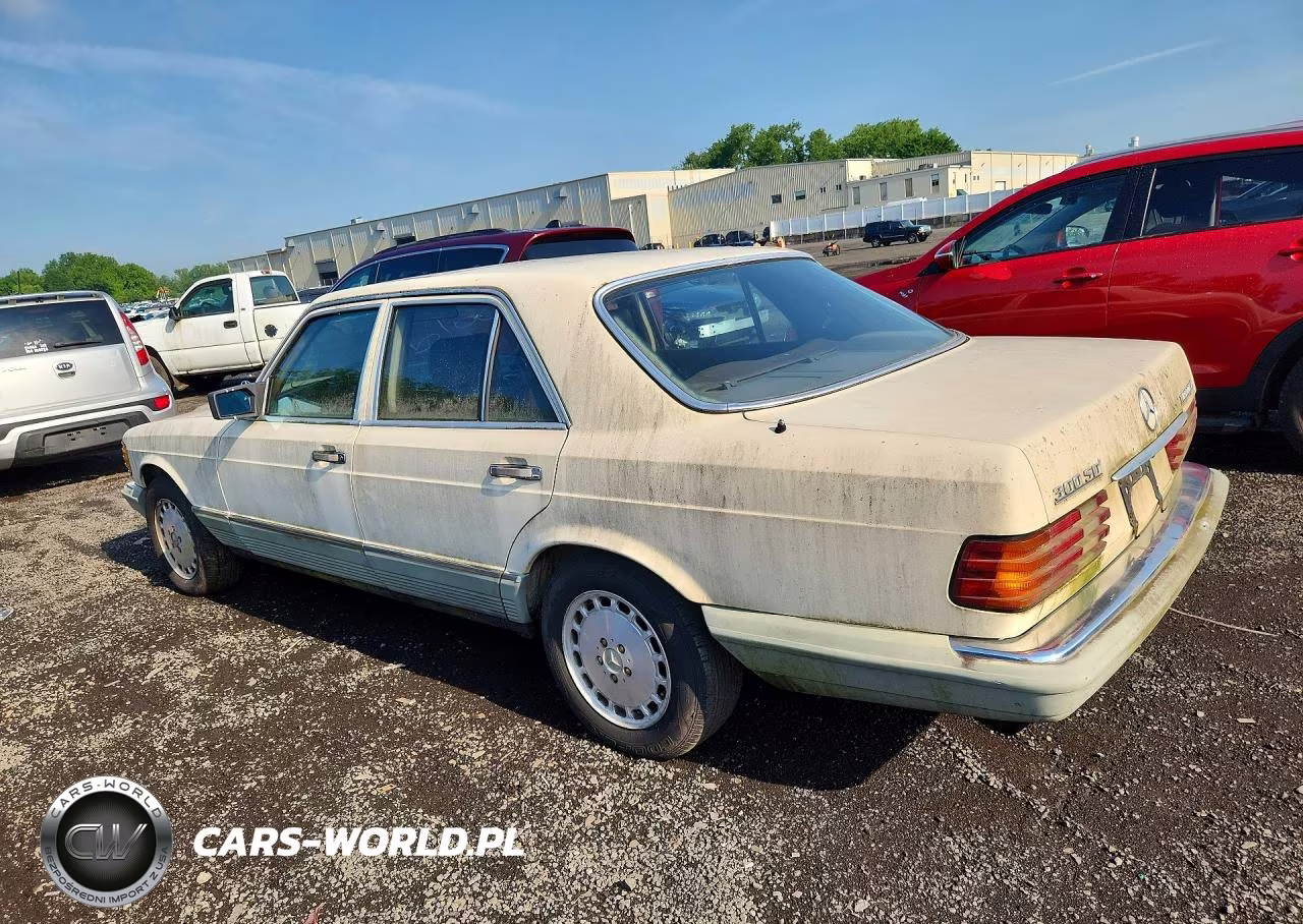 1984 Mercedes-Benz 300 Sd VIN:WDBCB20A1EA035965 - 2