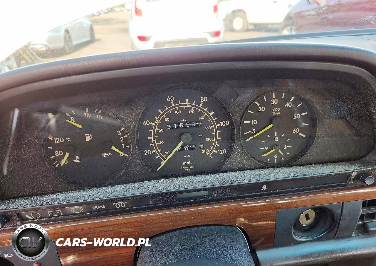 1984 Mercedes-Benz 300 Sd VIN:WDBCB20A1EA035965 - 9