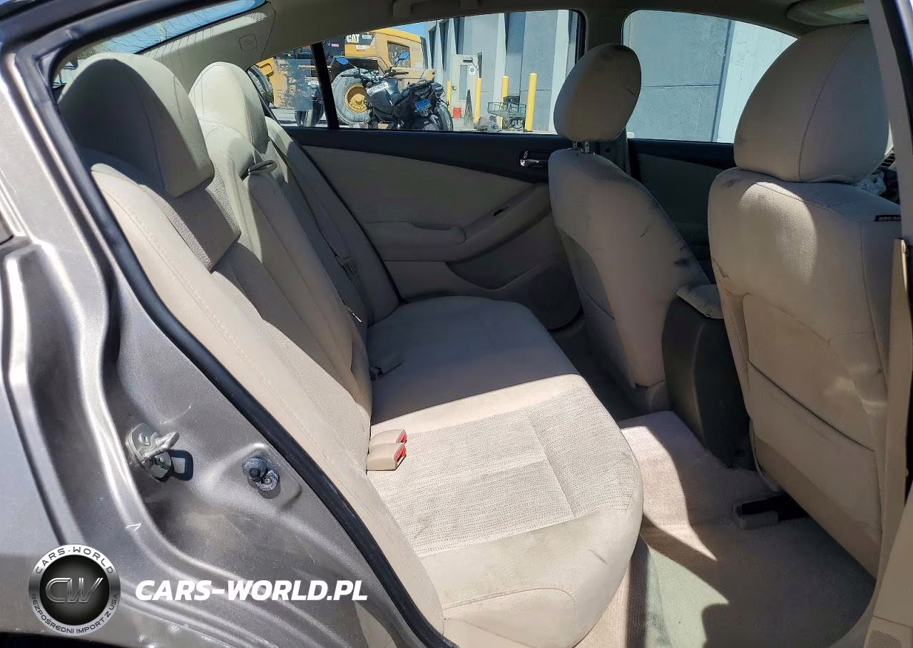 2012 Nissan Altima Base-S VIN:1N4AL2AP2CN480557 - 10