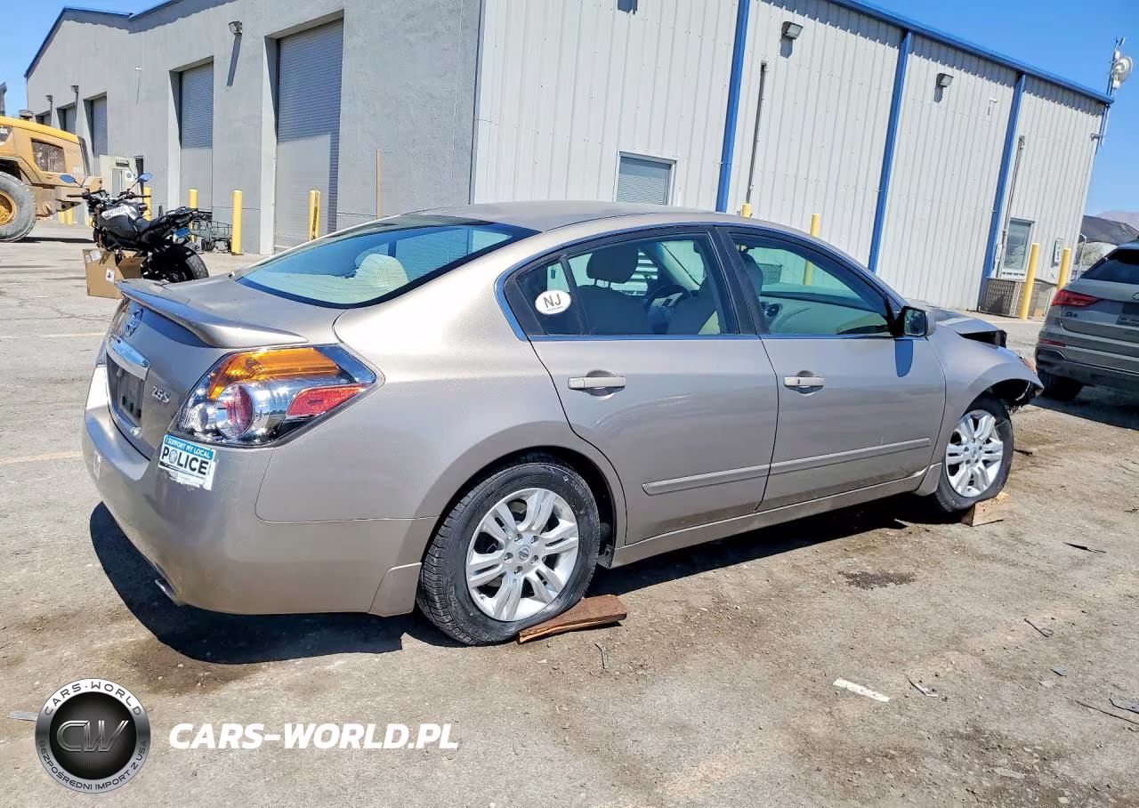 2012 Nissan Altima Base-S VIN:1N4AL2AP2CN480557 - 3