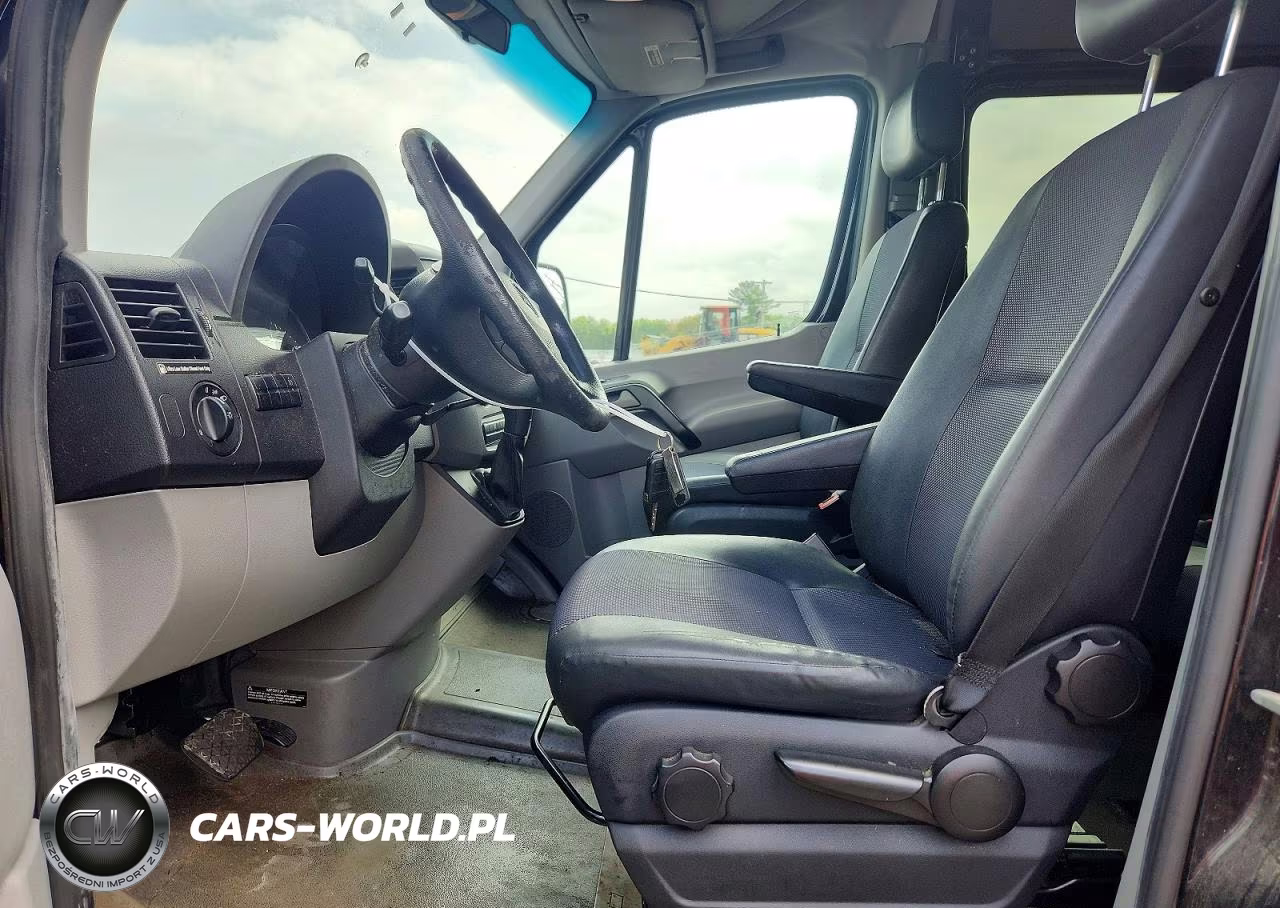 2010 Mercedes-Benz Sprinter 2500 VIN:WDZPE7CCXA5478817 - 7