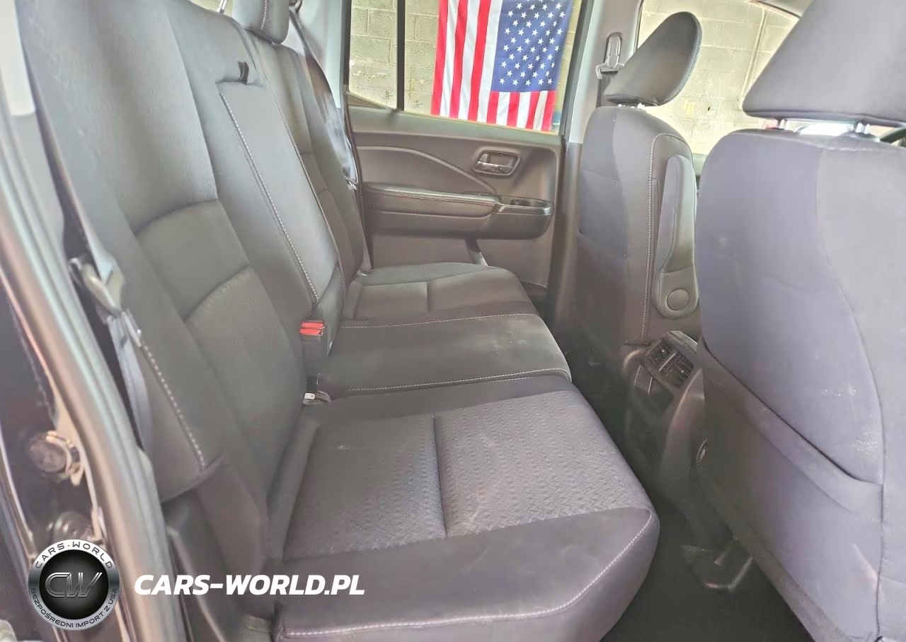 2019 Honda Ridgeline Sport VIN:5FPYK3F19KB029247 - 10