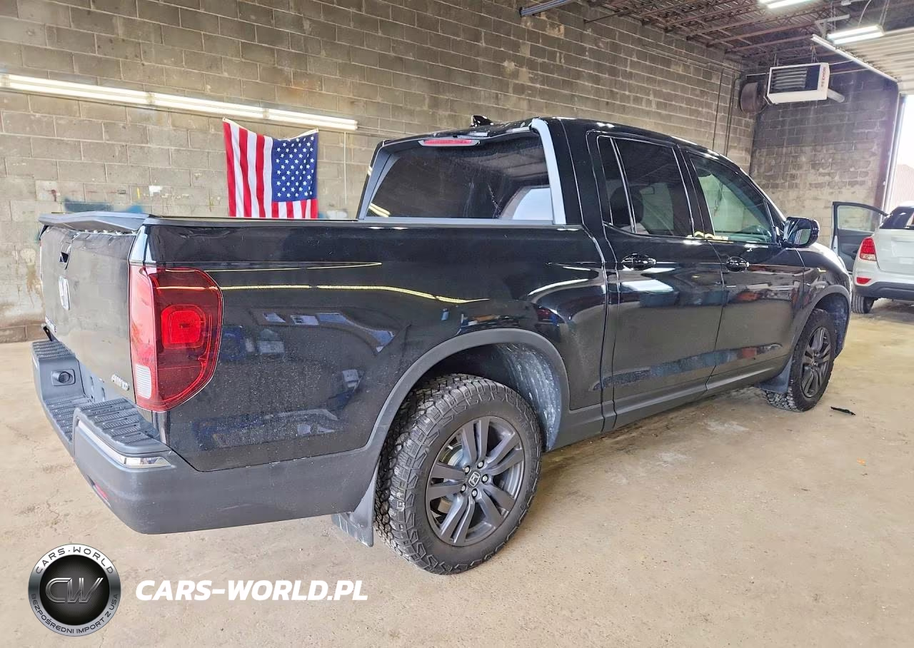 2019 Honda Ridgeline Sport VIN:5FPYK3F19KB029247 - 3