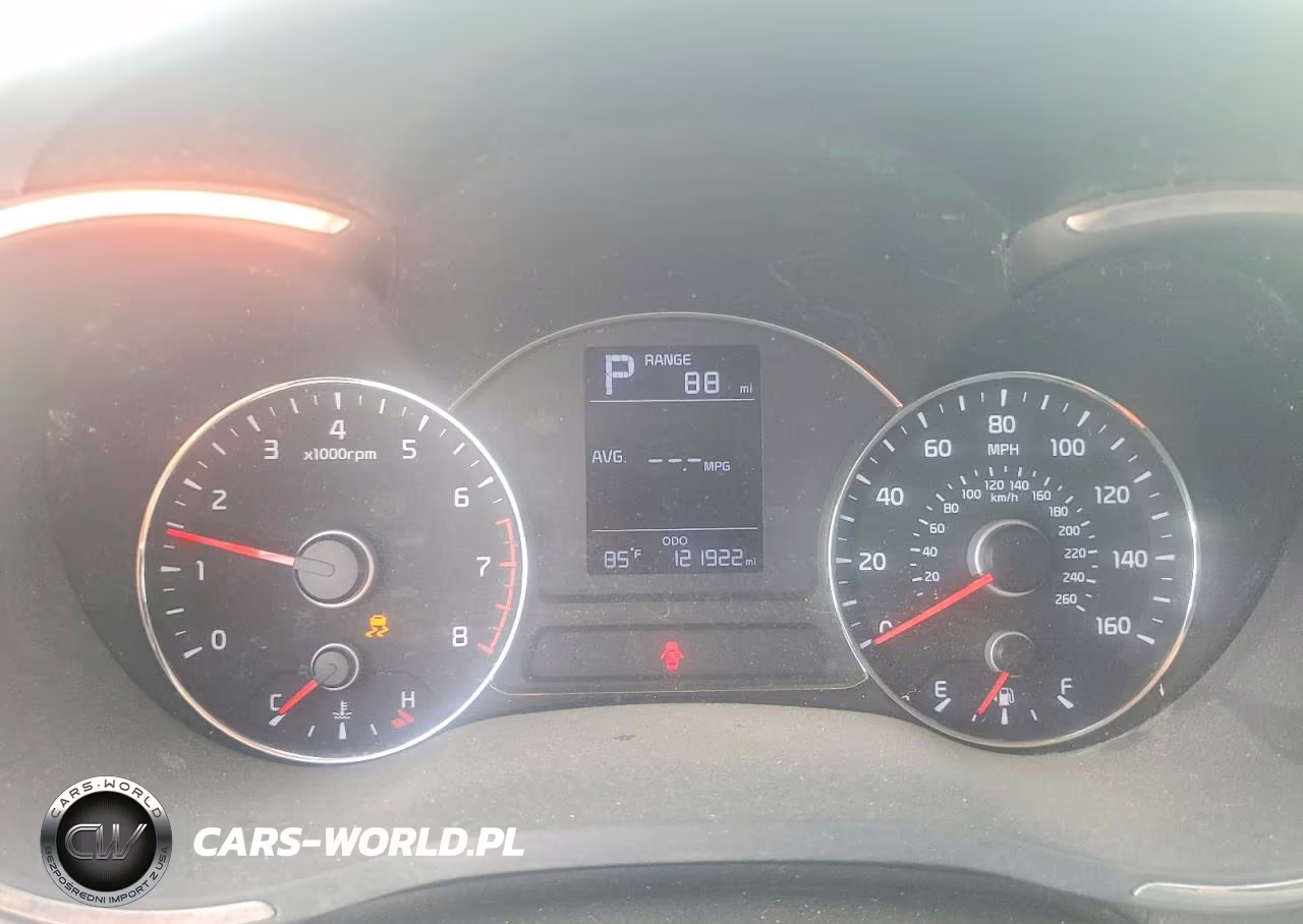 2017 Kia Forte Lx VIN:3KPFK4A73HE093509 - 10
