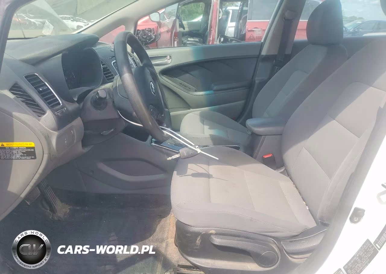 2017 Kia Forte Lx VIN:3KPFK4A73HE093509 - 8