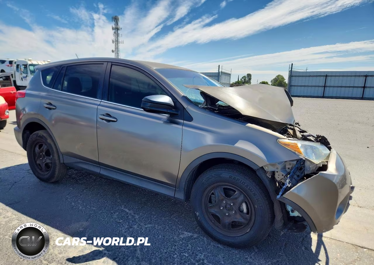 2015 Toyota Rav4 Le VIN:JTMZFREV8FD064335 - 4