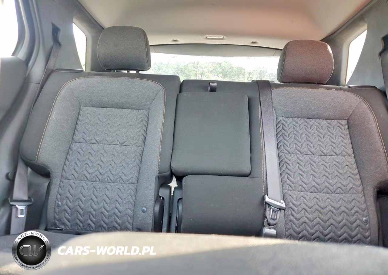 2023 Chevrolet Equinox Lt VIN:3GNAXUEGXPL147637 - 10