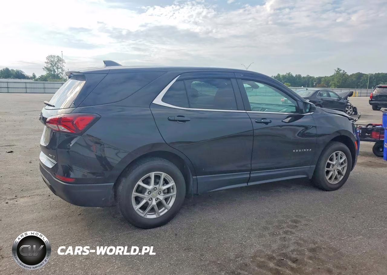 2023 Chevrolet Equinox Lt VIN:3GNAXUEGXPL147637 - 3