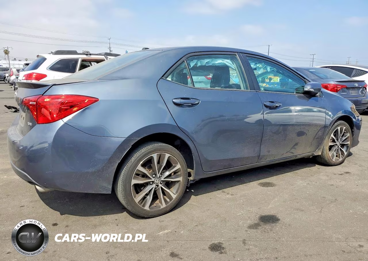 2017 Toyota Corolla Xse VIN:5YFBURHE8HP636149 - 3