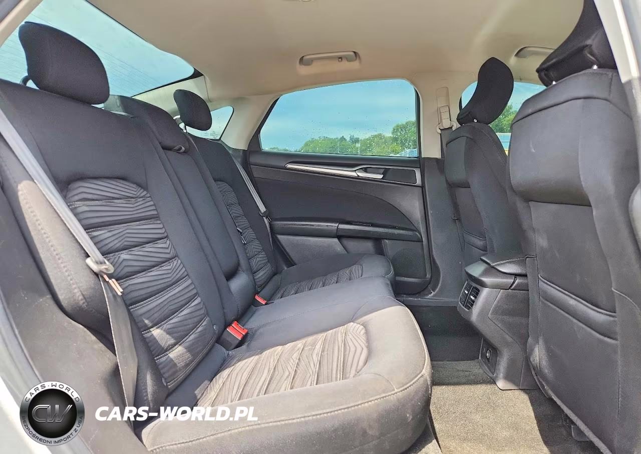 2016 Ford Fusion Se VIN:3FA6P0H75GR379570 - 10