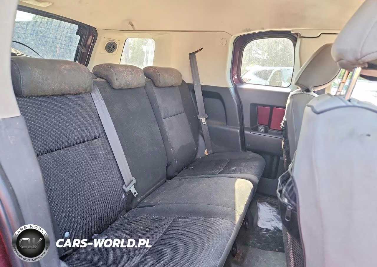 2007 Toyota Fj Cruiser Base VIN:JTEBU11F270066240 - 10