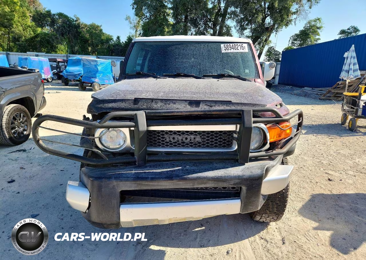 2007 Toyota Fj Cruiser Base VIN:JTEBU11F270066240 - 5