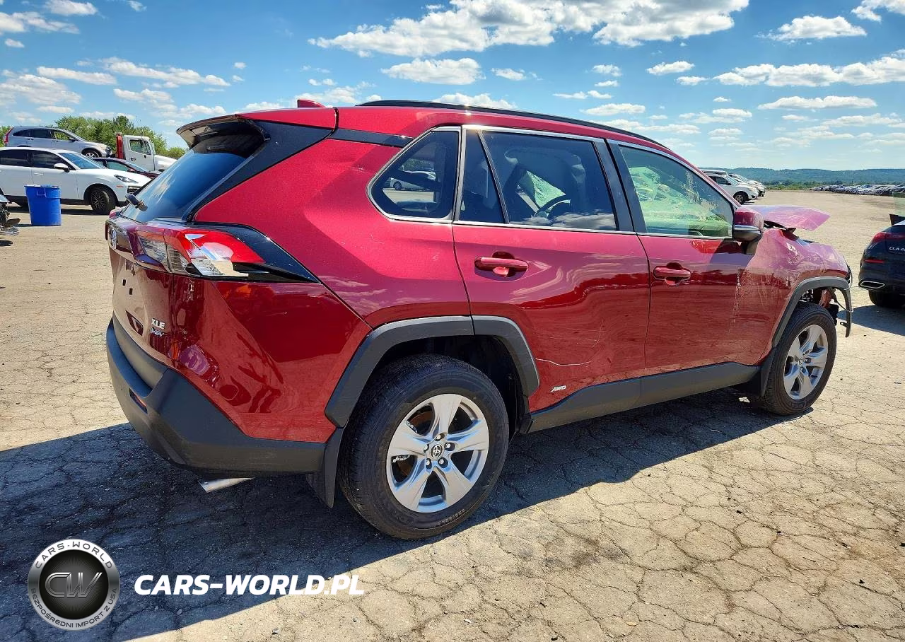 2025 Toyota Rav4 Xle VIN:JTMRWRFV6SD314504 - 3