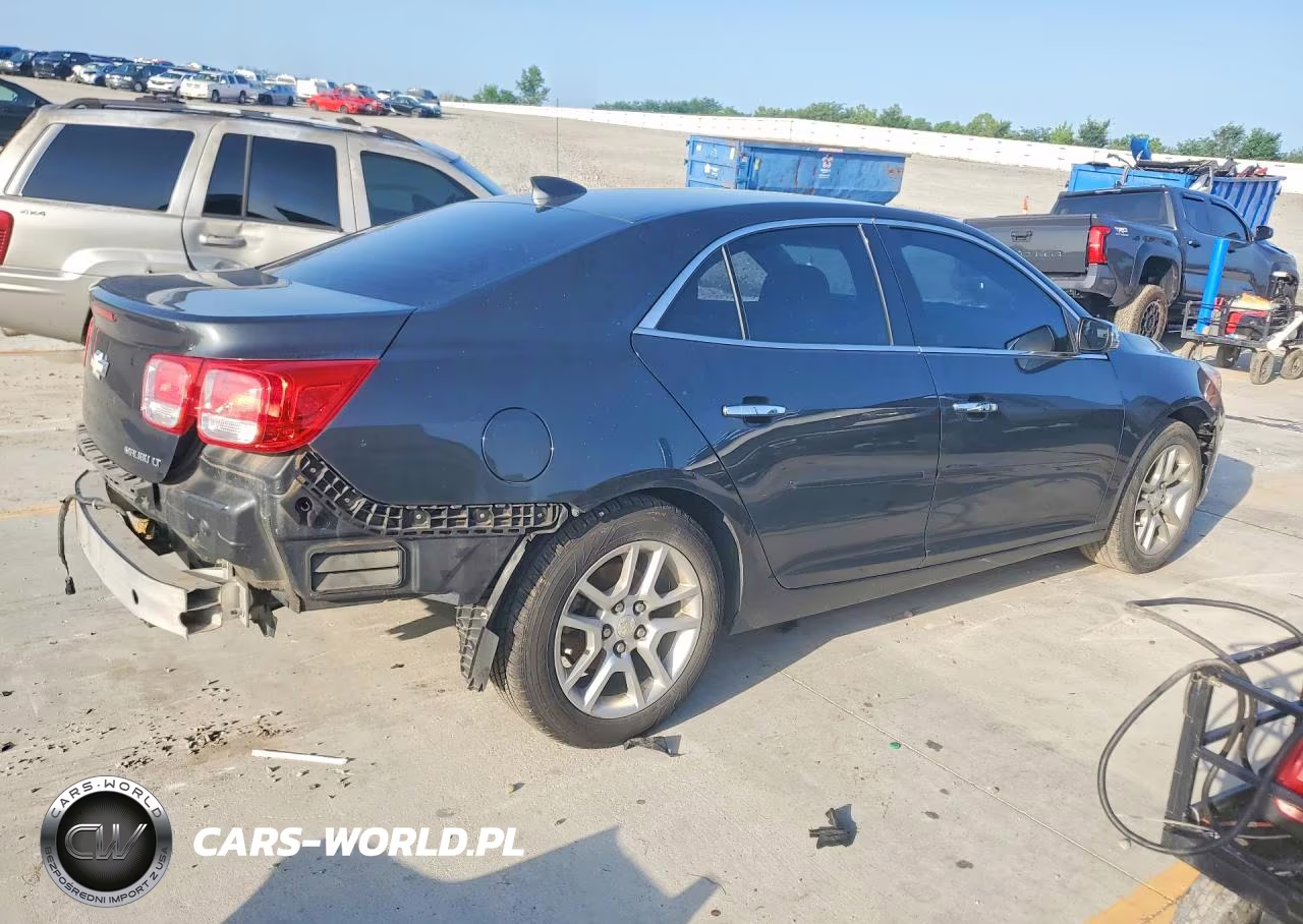2015 Chevrolet Malibu 1Lt VIN:1G11C5SL1FF336870 - 3