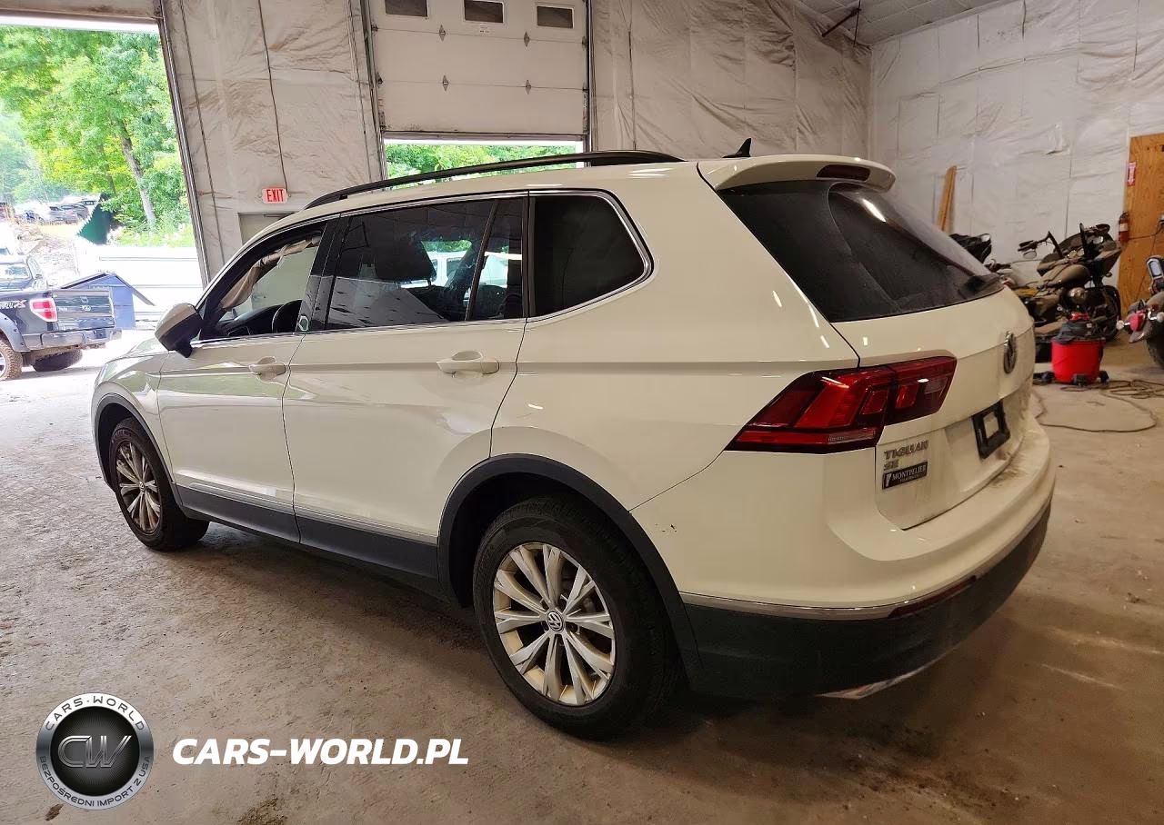 2018 Volkswagen Tiguan VIN:3VV2B7AX7JM151831 - 2