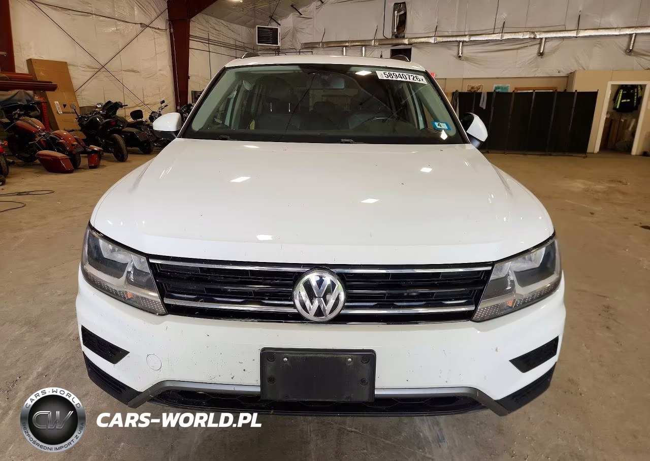 2018 Volkswagen Tiguan VIN:3VV2B7AX7JM151831 - 5
