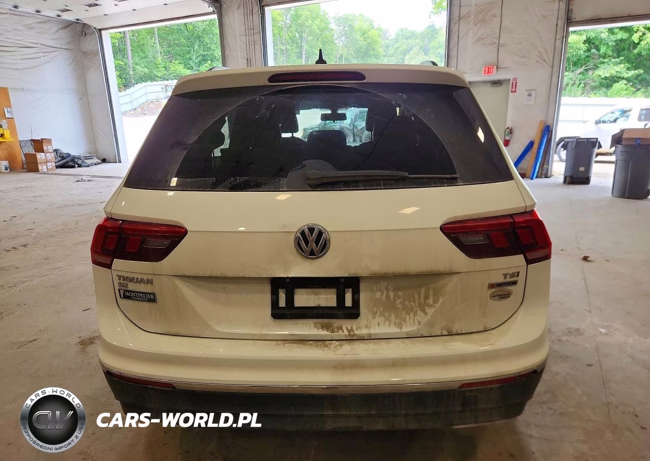 2018 Volkswagen Tiguan VIN:3VV2B7AX7JM151831 - 6