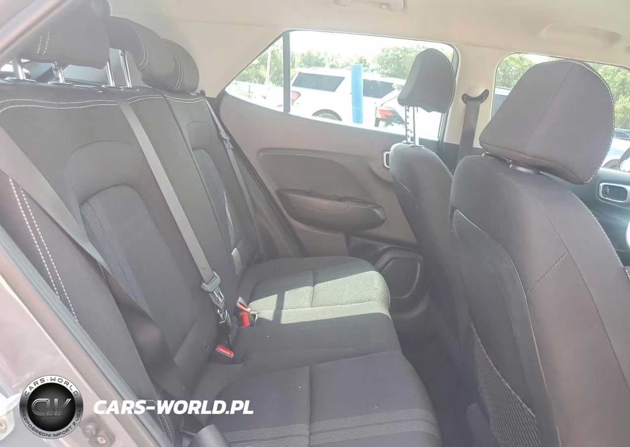 2020 Hyundai Venue Sel VIN:KMHRC8A33LU028129 - 11