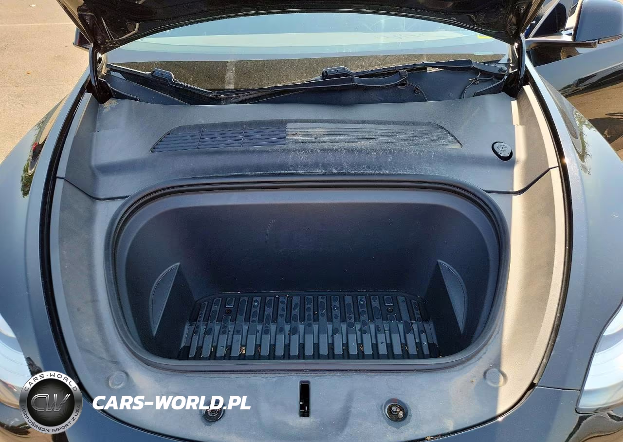 2020 Tesla Model Y VIN:5YJYGDEE7LF026255 - 12