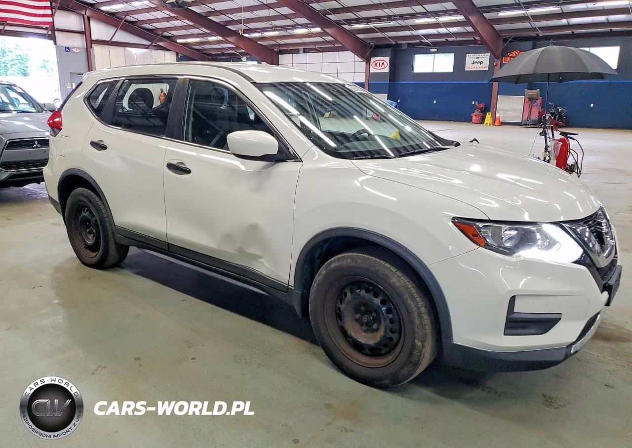 2017 Nissan Rogue S VIN:JN8AT2MV3HW014923 - 4