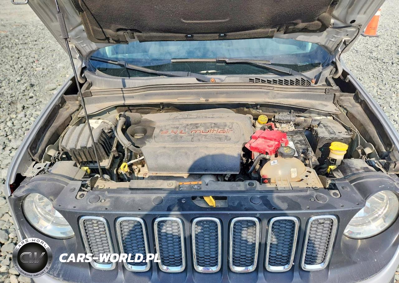 2018 Jeep Renegade Latitude VIN:ZACCJABB2JPJ40798 - 12