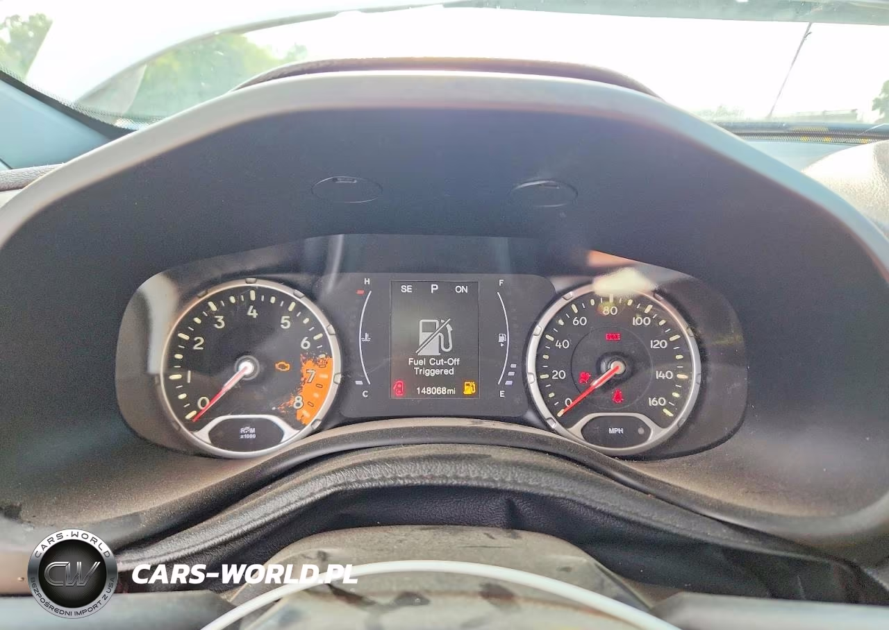 2018 Jeep Renegade Latitude VIN:ZACCJABB2JPJ40798 - 9