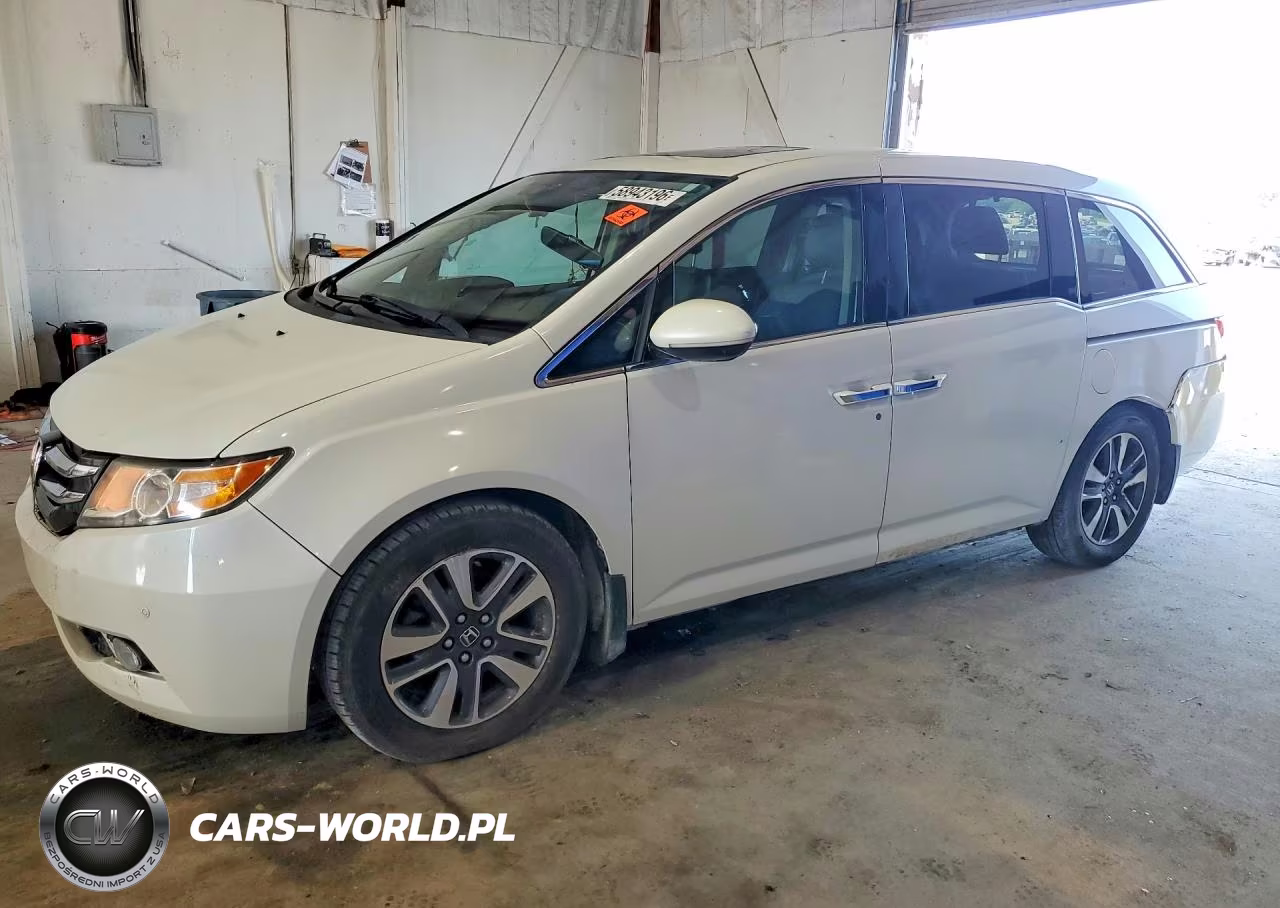 2015 Honda Odyssey Touring – zdjęcie 1 z 13