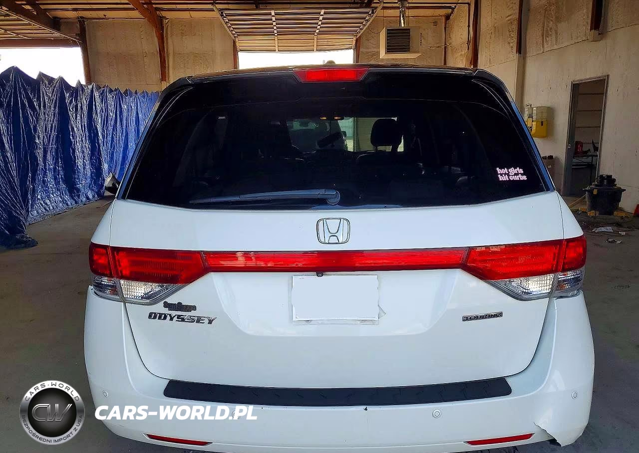 2015 Honda Odyssey Touring VIN:5FNRL5H91FB015048 - 6