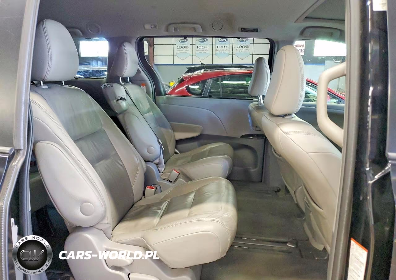 2017 Toyota Sienna Xle 8-Passenger VIN:5TDYZ3DC1HS823723 - 11